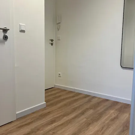 97, Balkon, Parkplatz, Kueche, Tv, Waschmaschine Διαμέρισμα