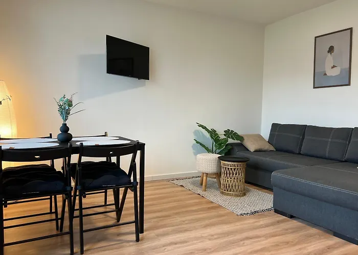 97, Balkon, Parkplatz, Kueche, Tv, Waschmaschine *