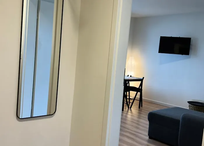 97, Balkon, Parkplatz, Kueche, Tv, Waschmaschine *